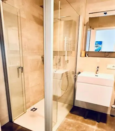 Charming One Bedroom Flat With Spa, Gym, Terrace And Parking *